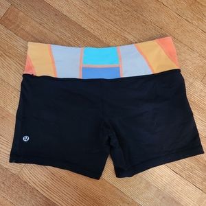 Lululemon Short, size 8